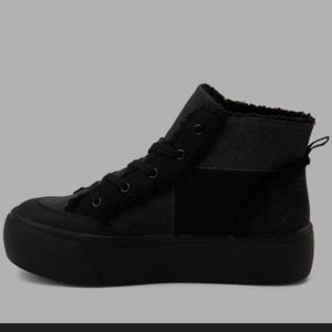 Black Womens mid size platform sneakers